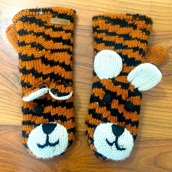 👻Tiger Mittens - Picture 1 of 5